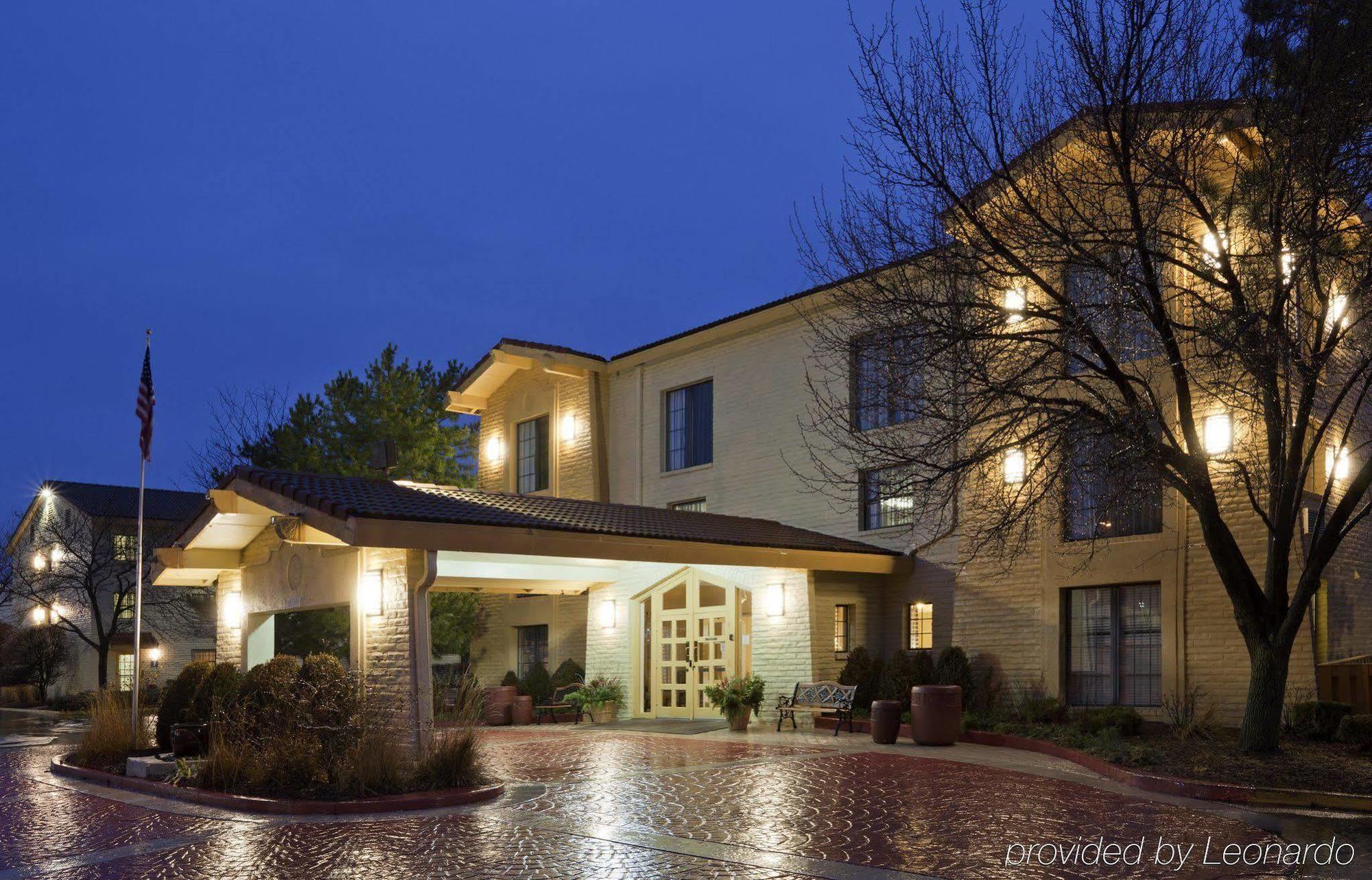 La Quinta Inn Chicago Oakbrook Terrace Exterior foto